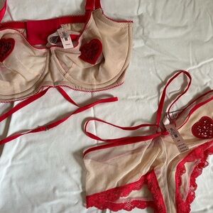 Victoria’s Secret Valentine’s Day set